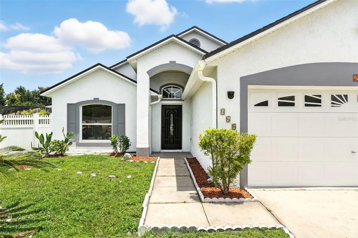 460 MARTIGUES DRIVE — photo 3 of 39