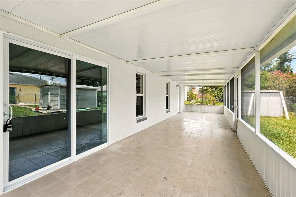 460 MARTIGUES DRIVE — photo 33 of 39
