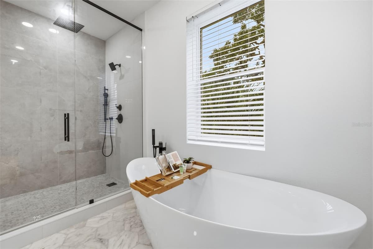 2138 NASSAU STREET — photo 15 of 23