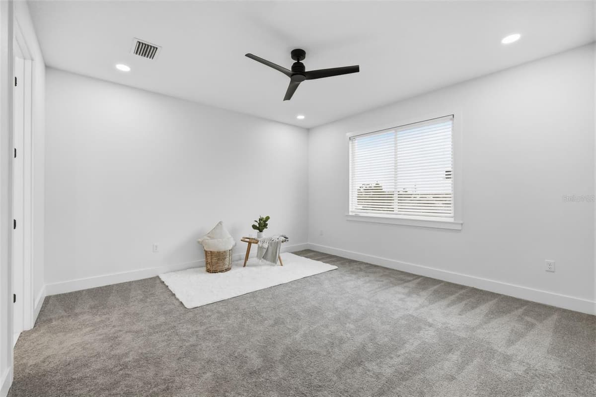 2138 NASSAU STREET — photo 13 of 23