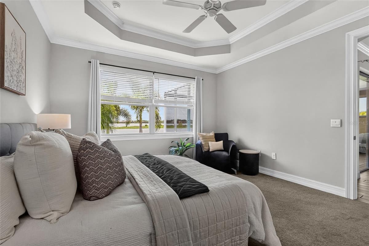 696 RAVELLO BOULEVARD — photo 26 of 87