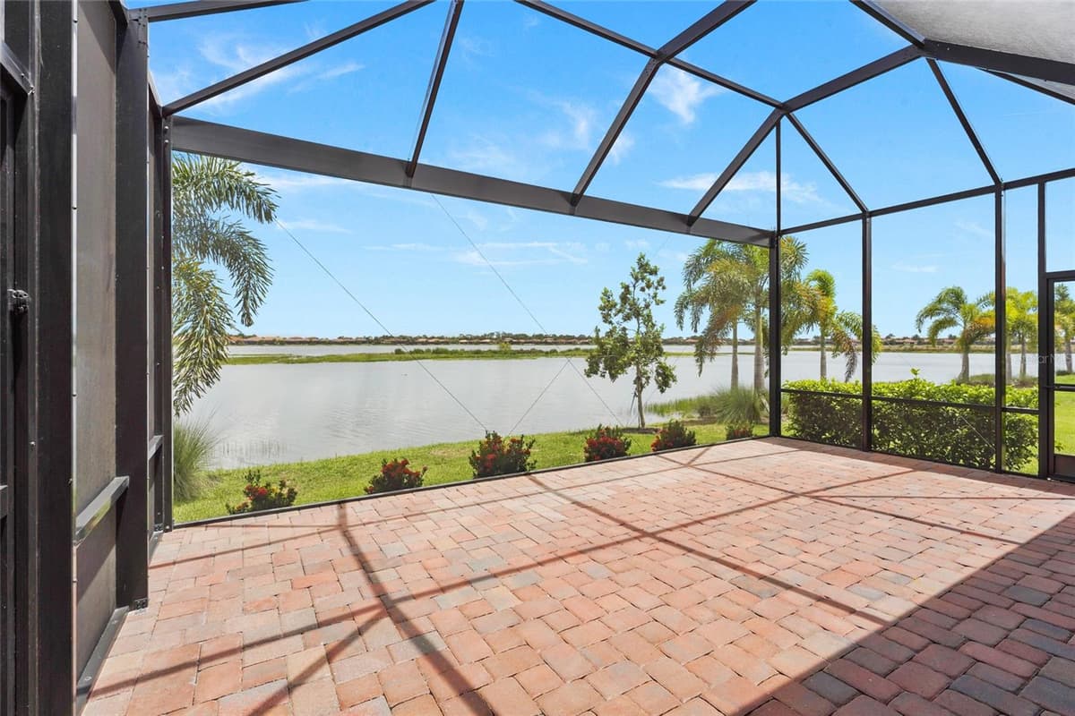 696 RAVELLO BOULEVARD — photo 48 of 87