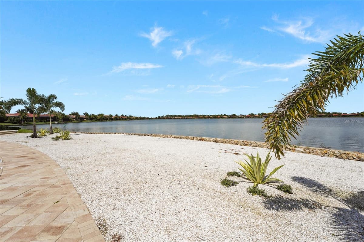 696 RAVELLO BOULEVARD — photo 82 of 87