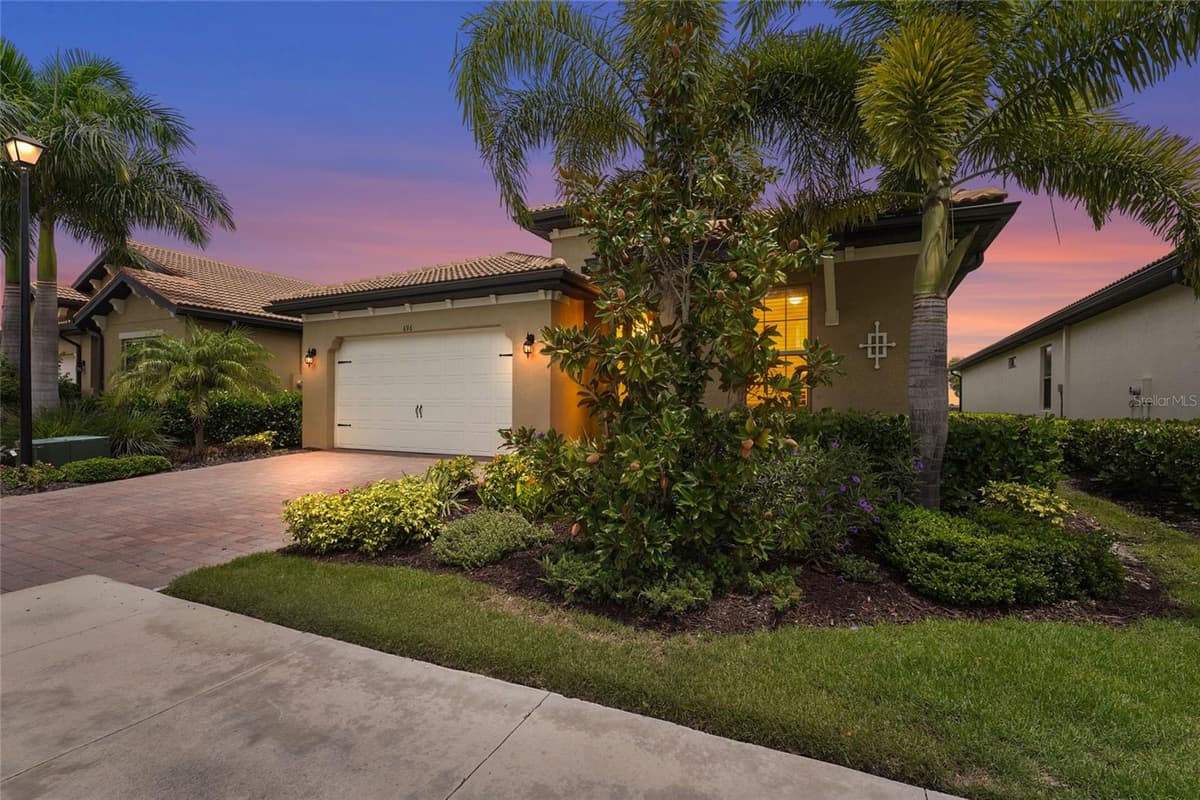 696 RAVELLO BOULEVARD — photo 62 of 87