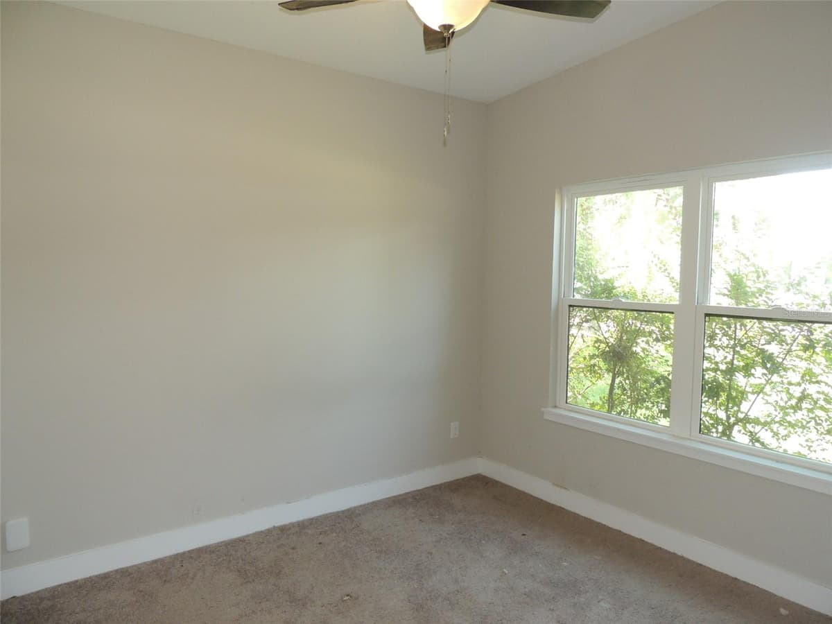 7439 78TH PLACE — photo 33 of 38