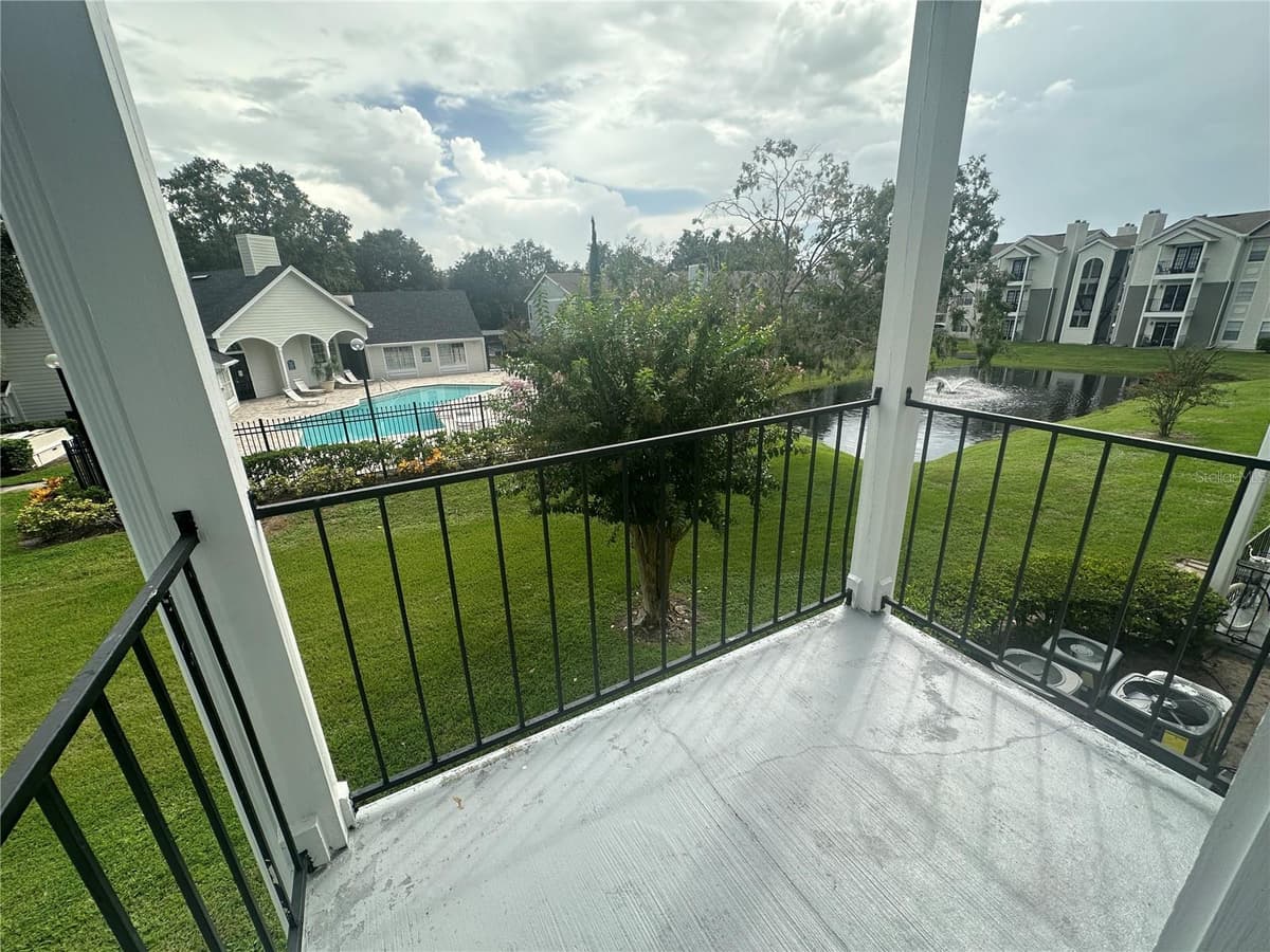 2550 ALAFAYA TRAIL — photo 13 of 18
