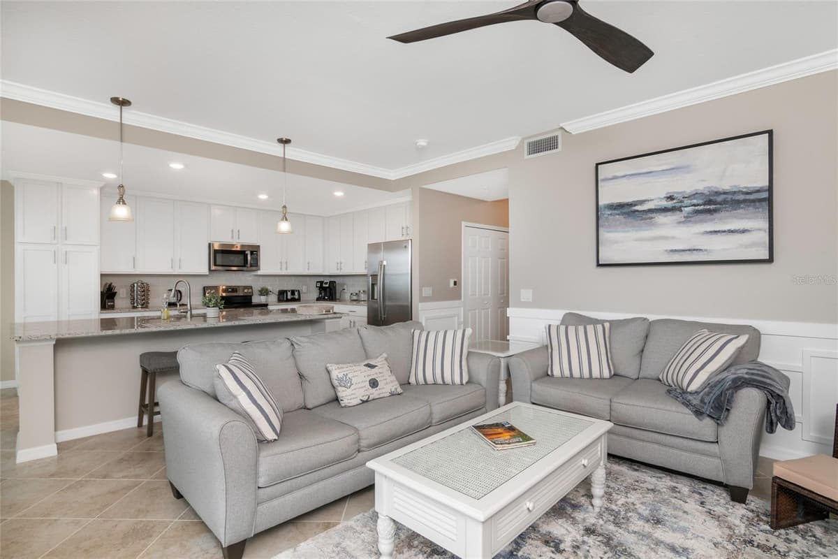 14051 HERITAGE LANDING BOULEVARD — photo 12 of 40