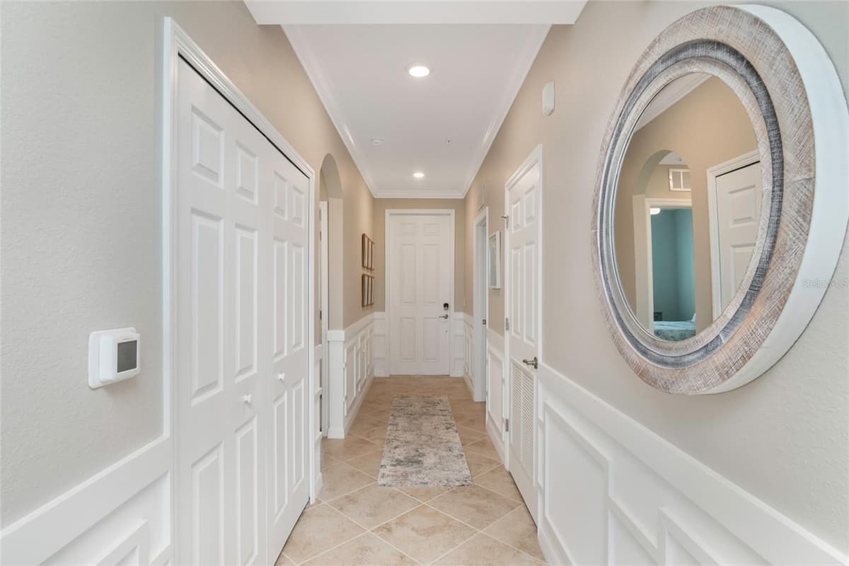 14051 HERITAGE LANDING BOULEVARD — photo 2 of 40