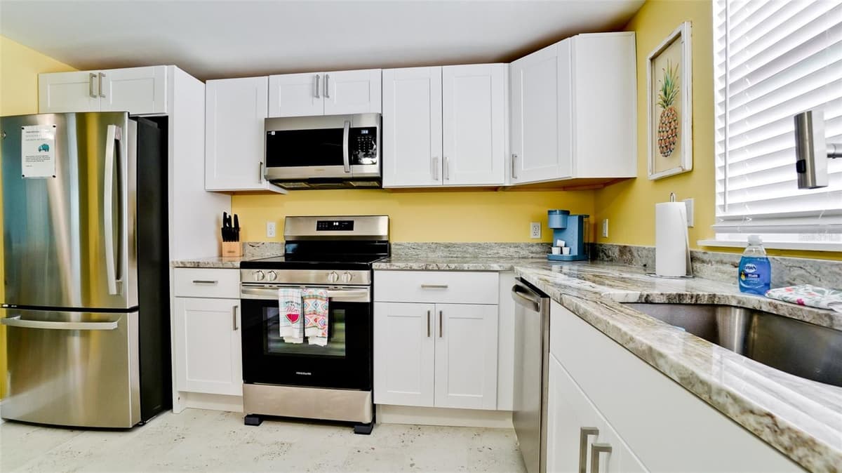601 SAINT JUDES DRIVE — photo 4 of 34