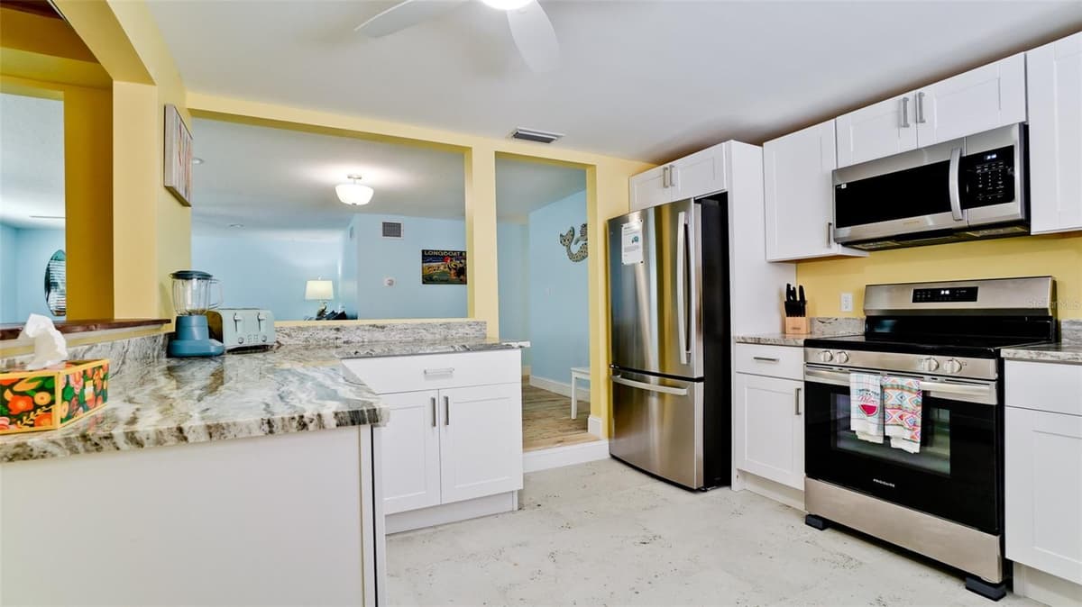 601 SAINT JUDES DRIVE — photo 5 of 34