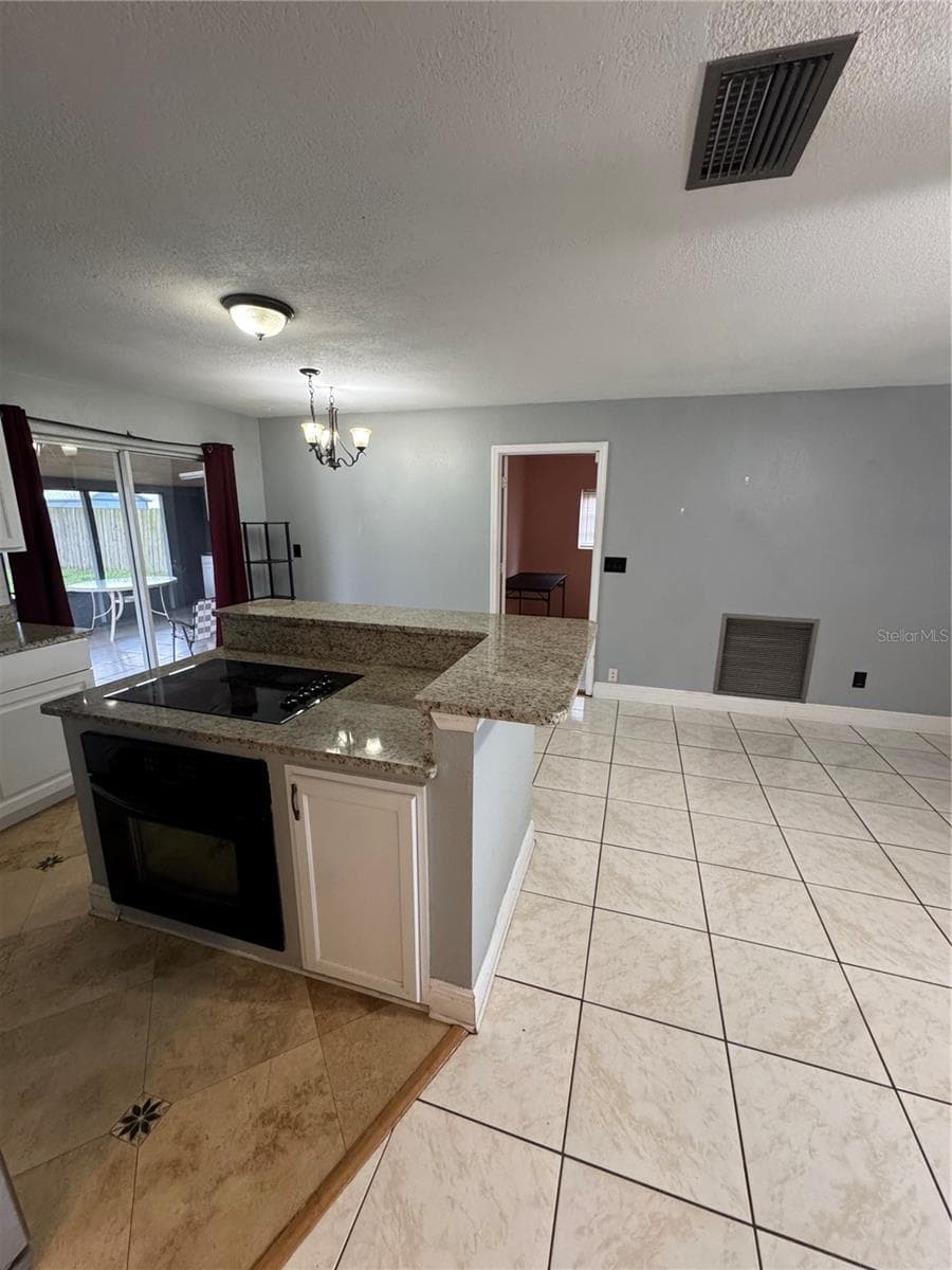 707 PHOENIX AVENUE — photo 7 of 14
