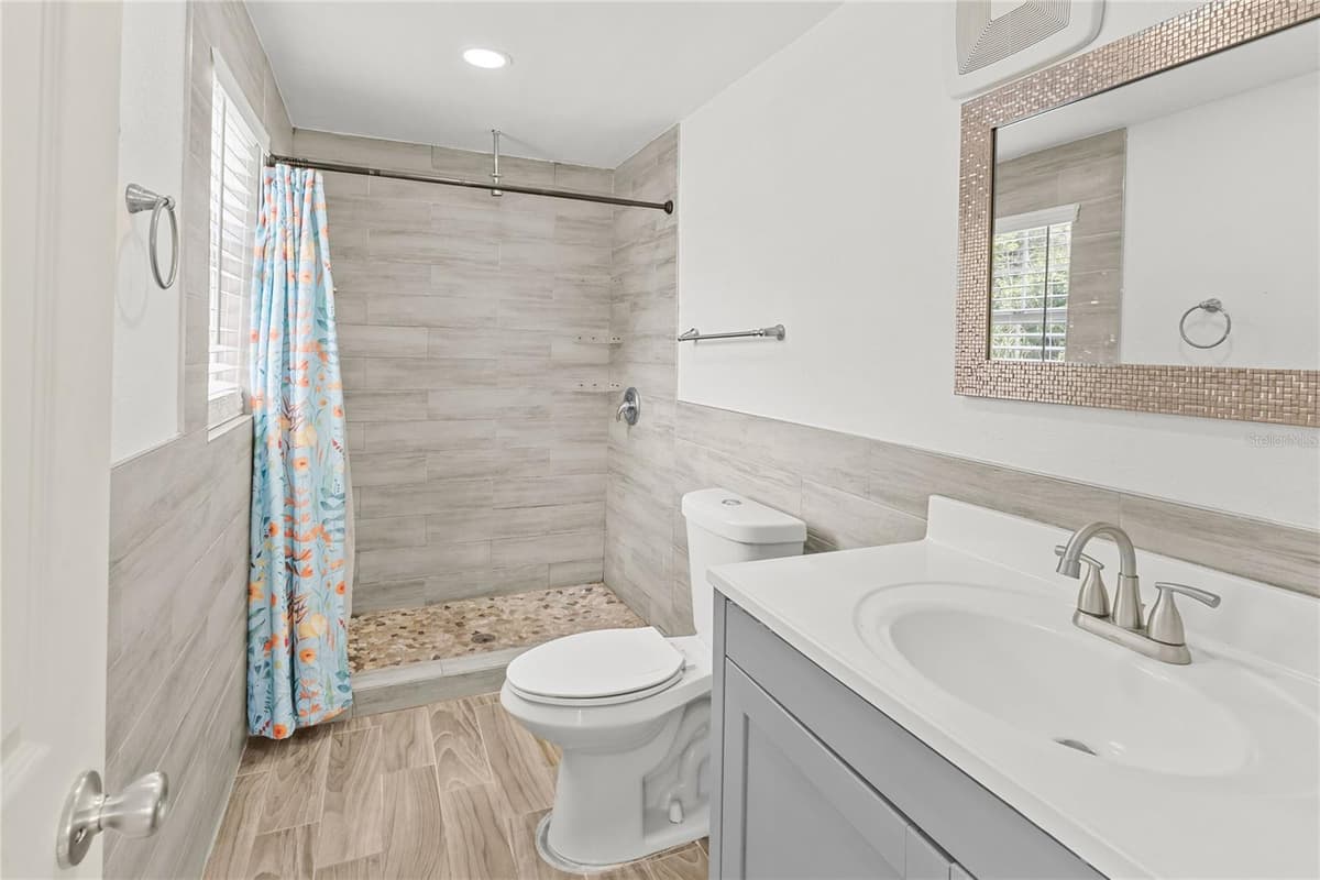 815 HIGHLAND DRIVE — photo 22 of 24