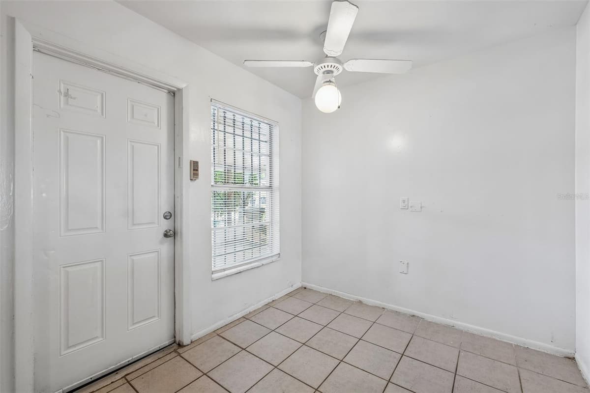 2869 WILLOW RUN — photo 3 of 17