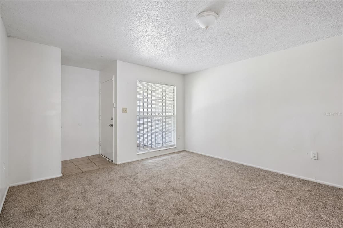 2869 WILLOW RUN — photo 4 of 17