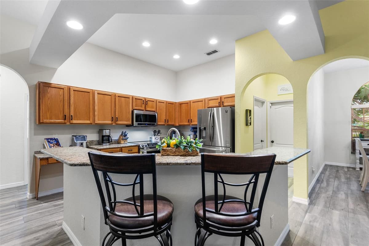 301 BIRKDALE STREET — photo 10 of 43
