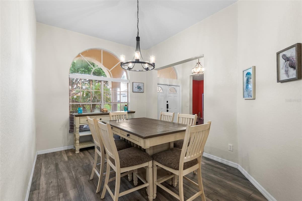 301 BIRKDALE STREET — photo 6 of 43