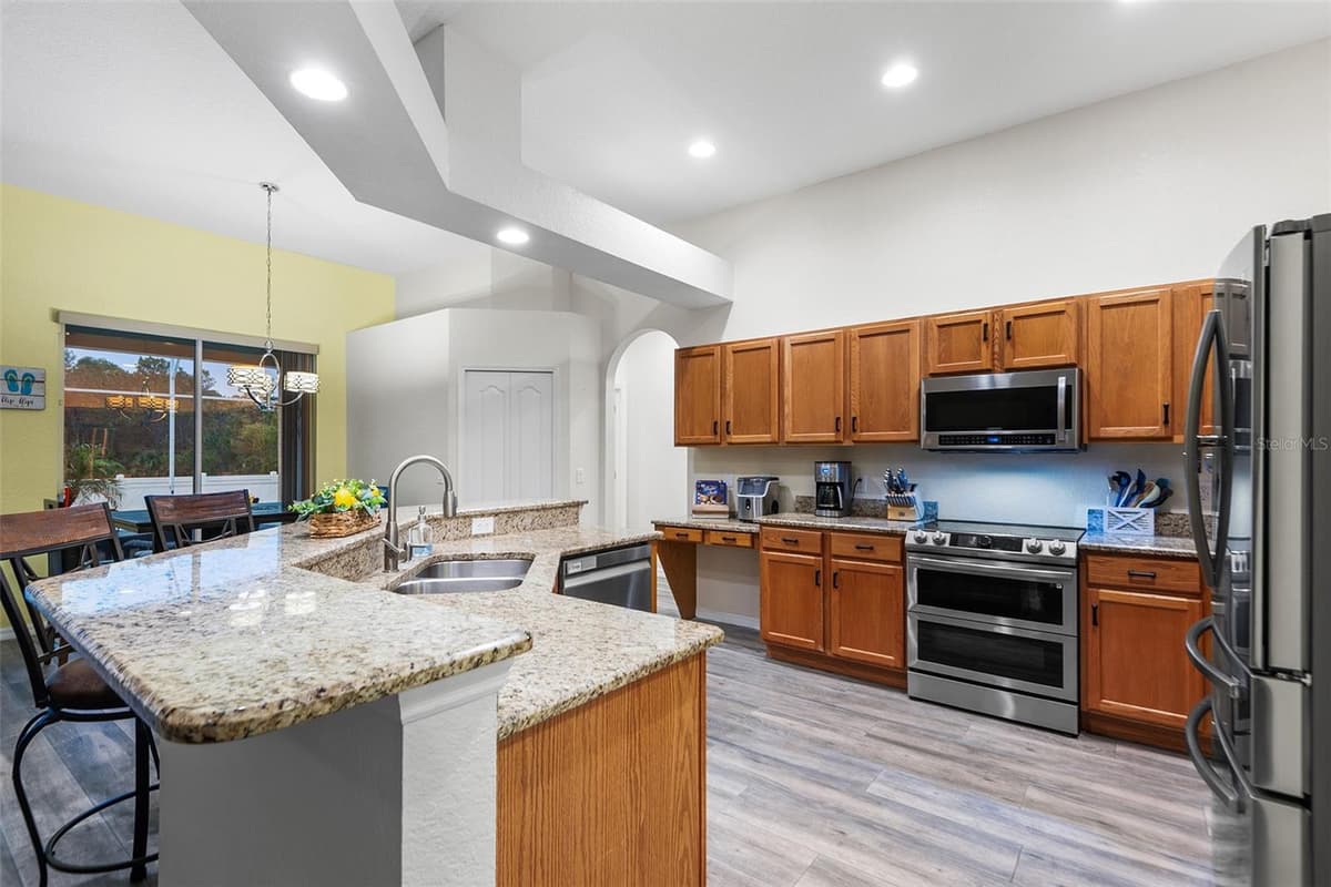 301 BIRKDALE STREET — photo 11 of 43