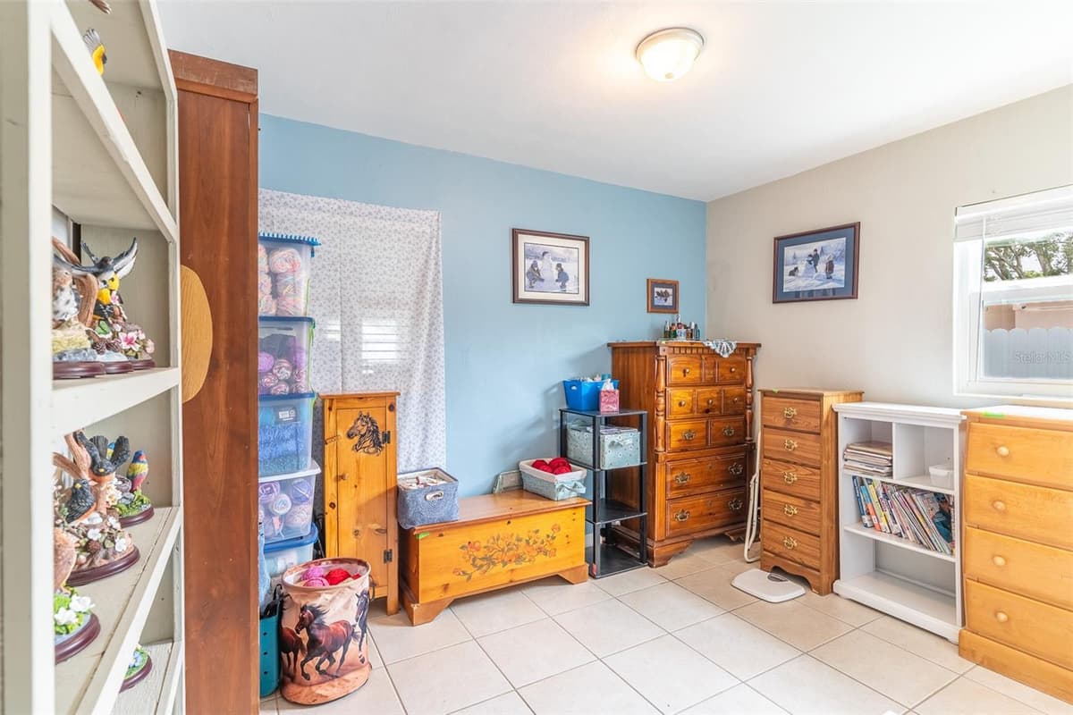1645 HUNTINGTON STREET — photo 15 of 45