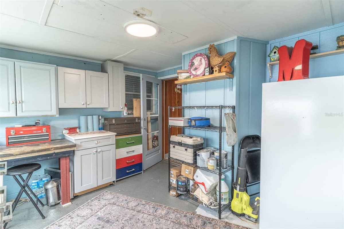 1645 HUNTINGTON STREET — photo 17 of 45