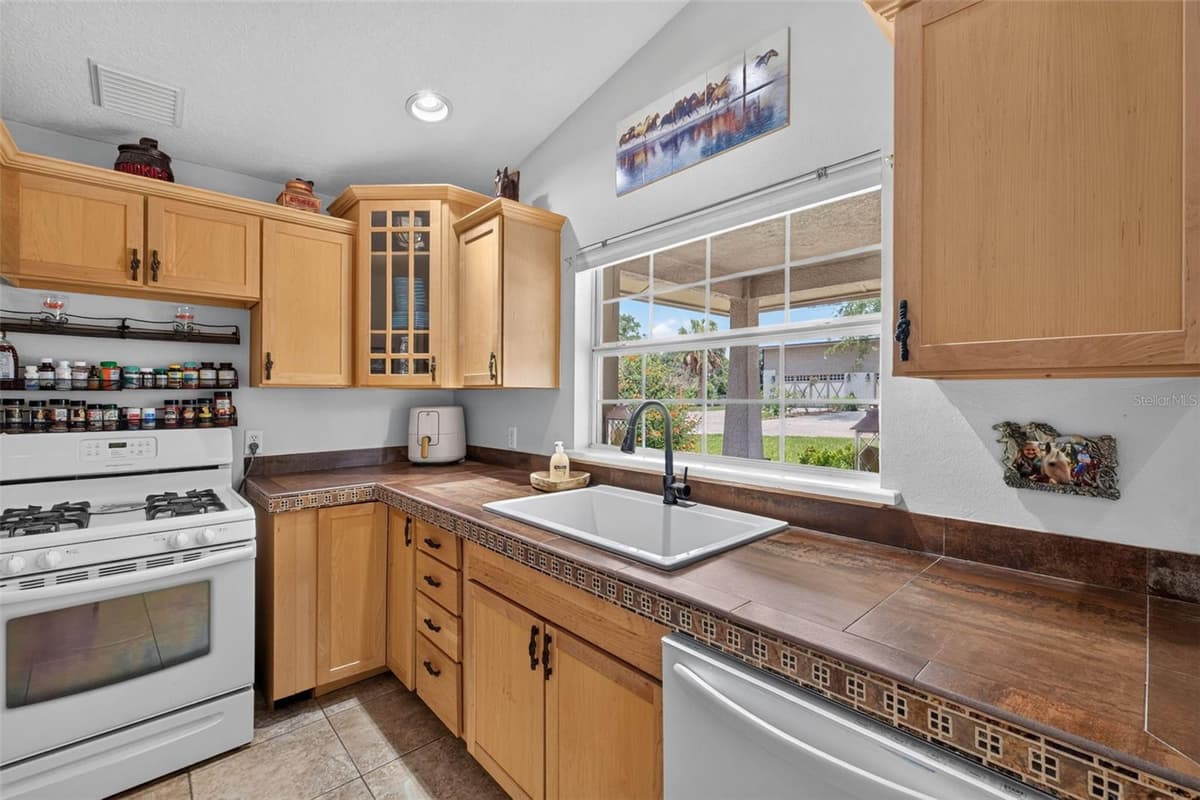 13342 LAKE YALE ROAD — photo 81 of 100