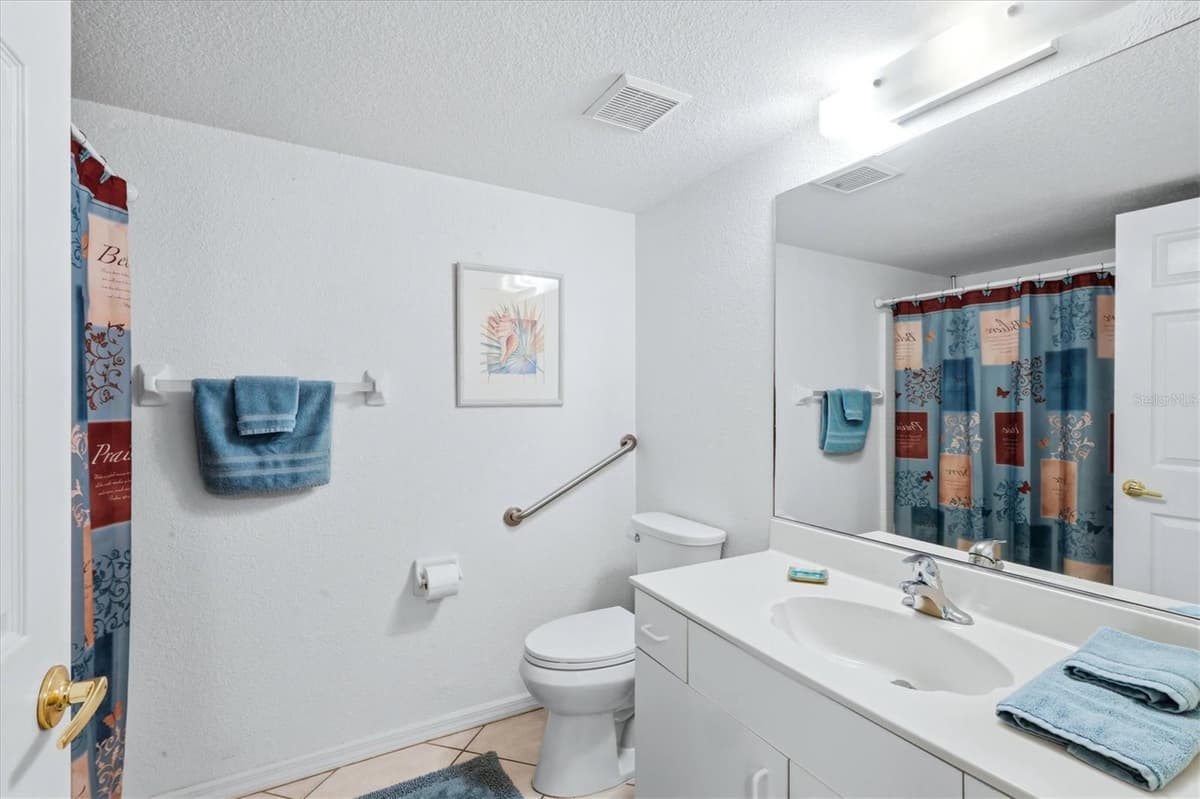 5725 GREENWOOD AVENUE — photo 14 of 21
