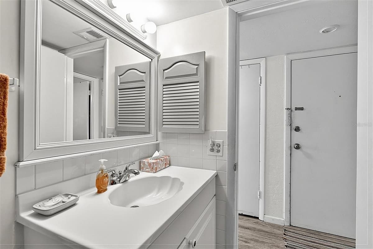 1433 ATLANTIC AVENUE — photo 21 of 34