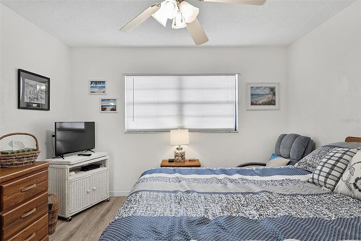 1433 ATLANTIC AVENUE — photo 17 of 34