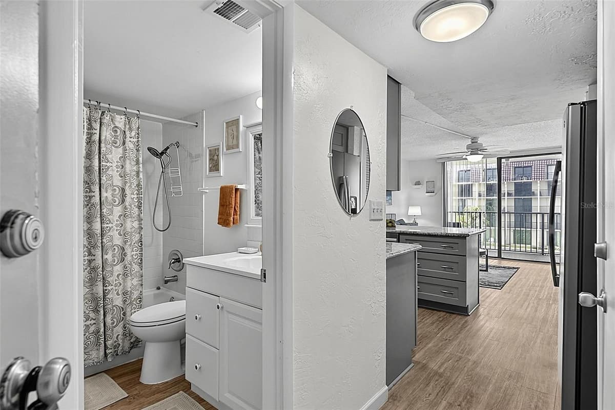1433 ATLANTIC AVENUE — photo 18 of 34
