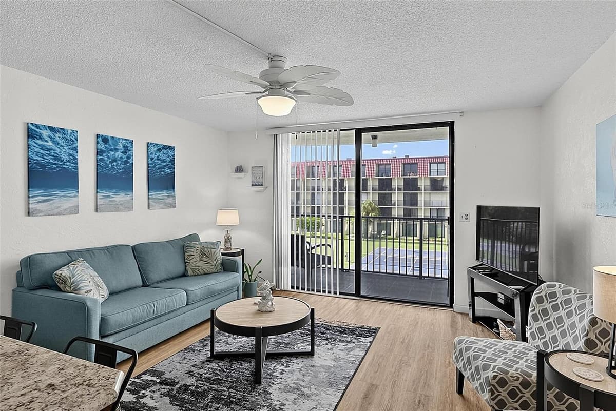 1433 ATLANTIC AVENUE — photo 4 of 34