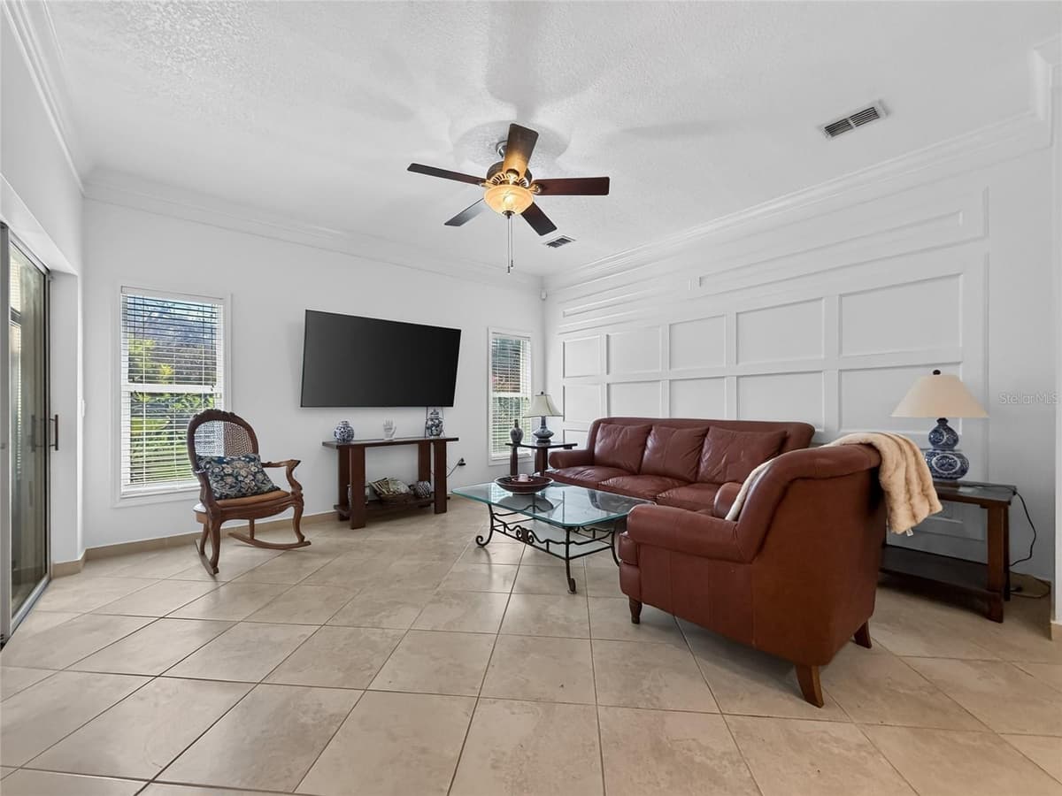 3505 FOREST PARK DRIVE — photo 11 of 59
