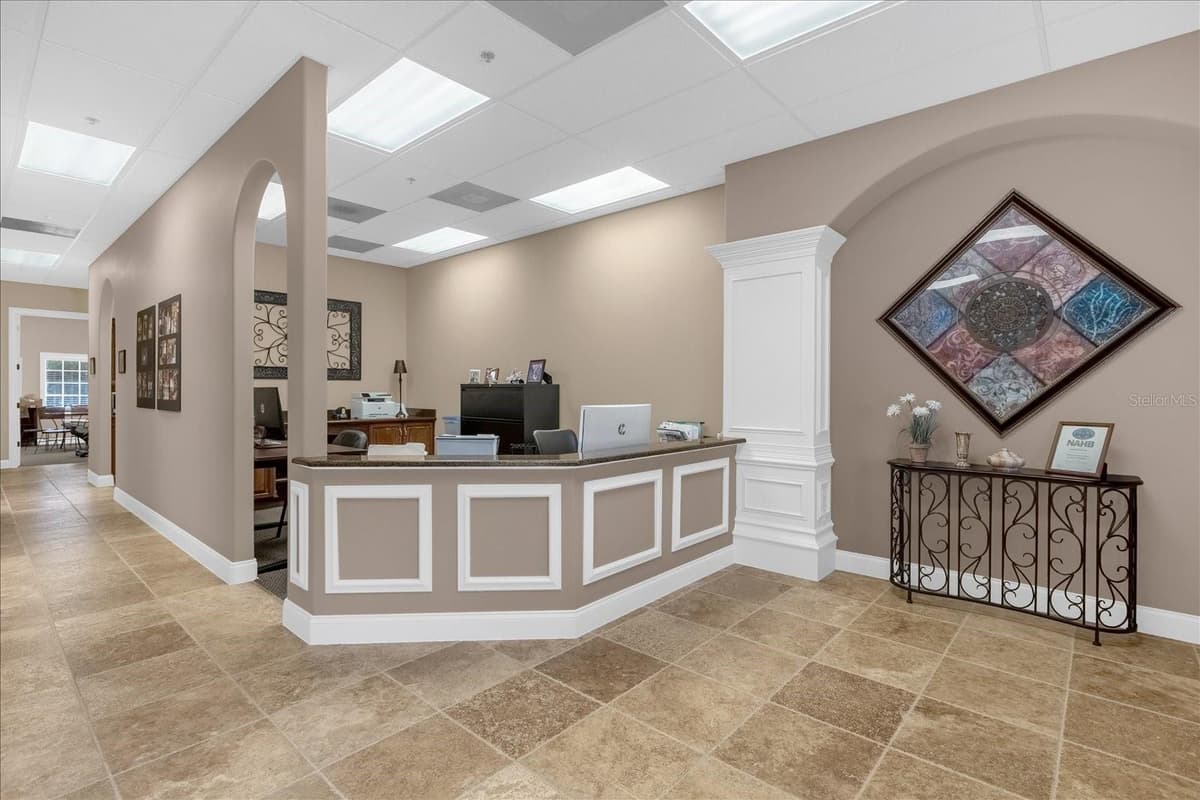 1507 PARK CENTER DRIVE — photo 7 of 30
