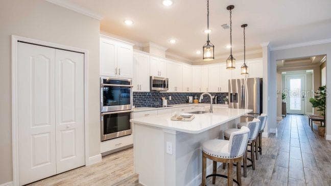 8646 OAKSTONE CIRCLE — photo 4 of 28