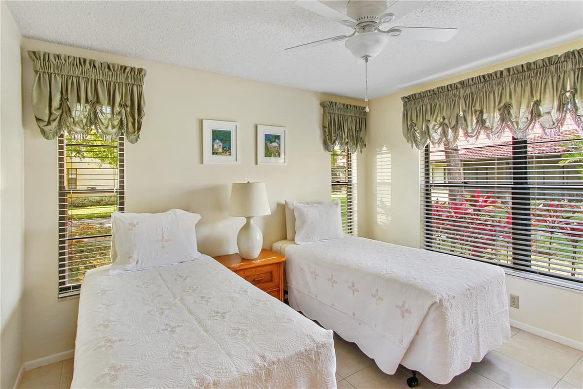 3715 PINECONE COURT — photo 14 of 20