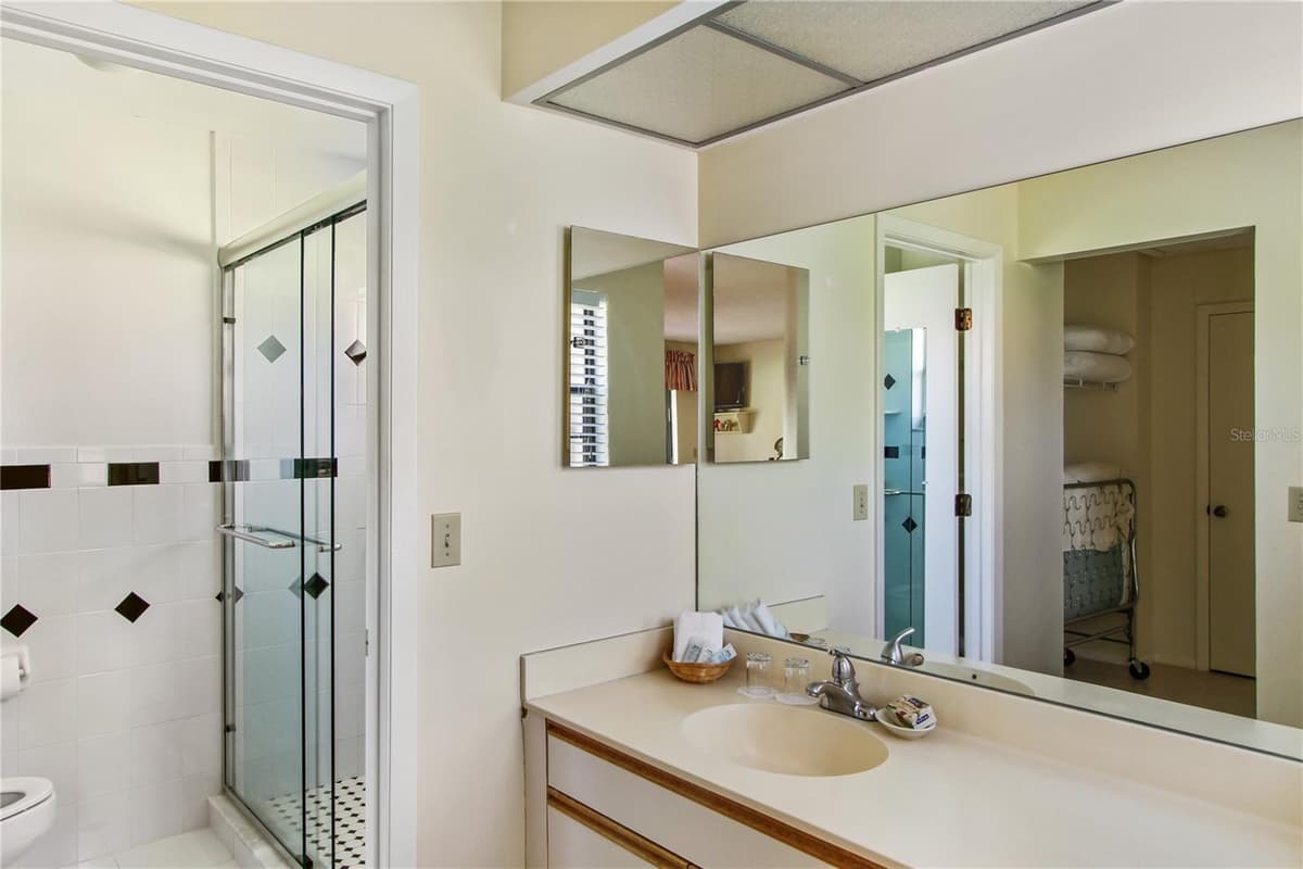 3715 PINECONE COURT — photo 15 of 20