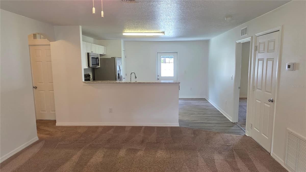 2135 19TH AVENUE — photo 4 of 20