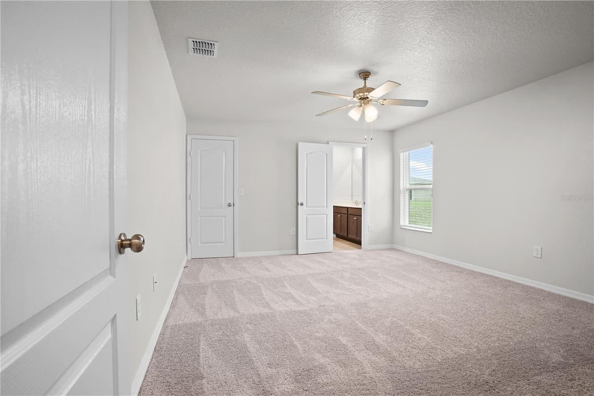 123 VIOLET COURT — photo 15 of 39