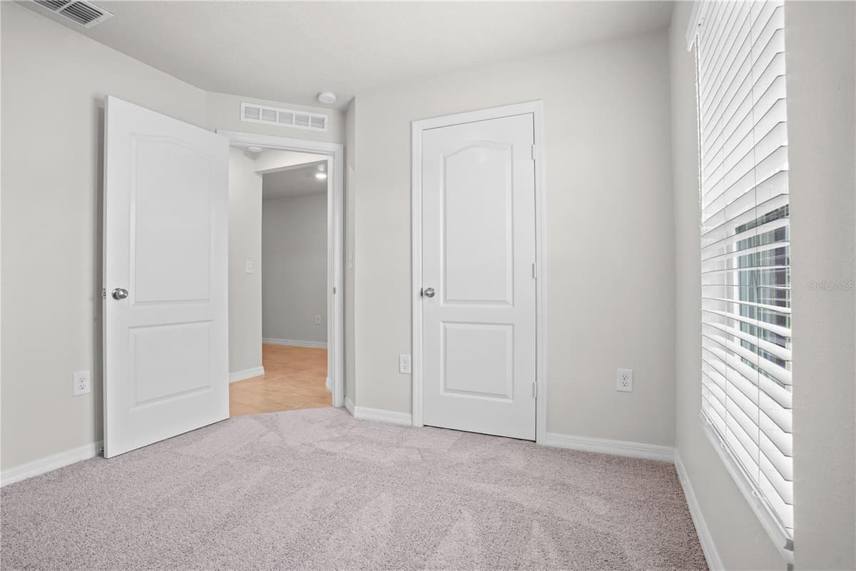 123 VIOLET COURT — photo 26 of 39