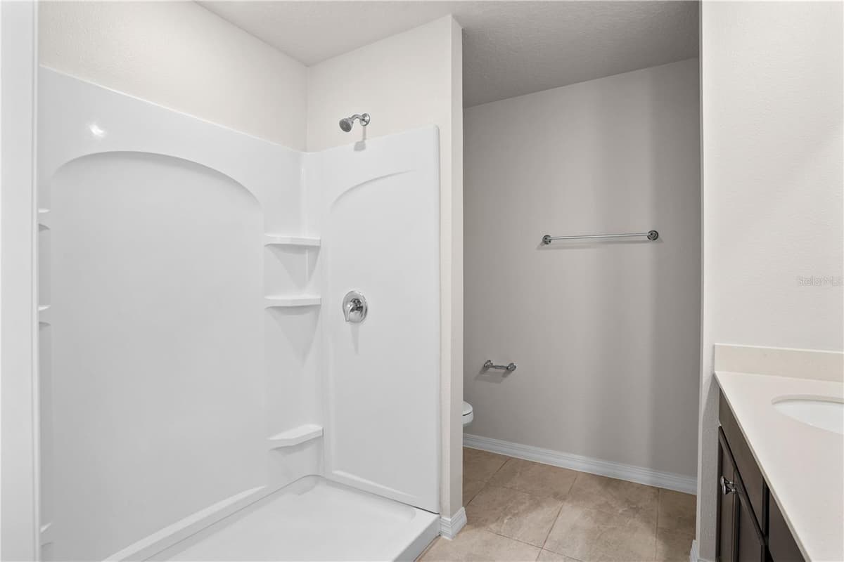 123 VIOLET COURT — photo 19 of 39