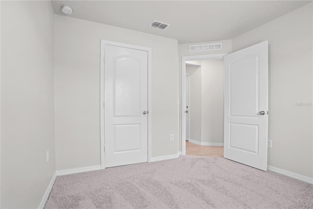 123 VIOLET COURT — photo 29 of 39