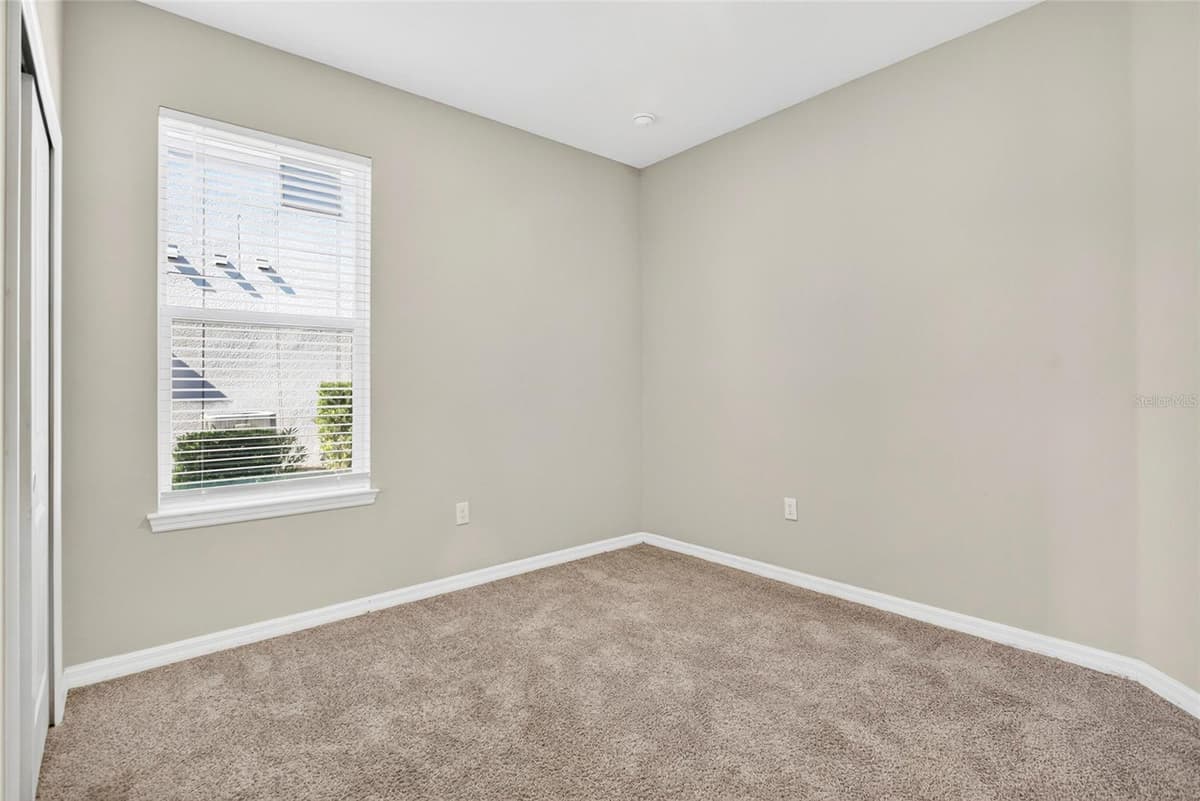 1910 GOBLET COVE STREET — photo 17 of 39