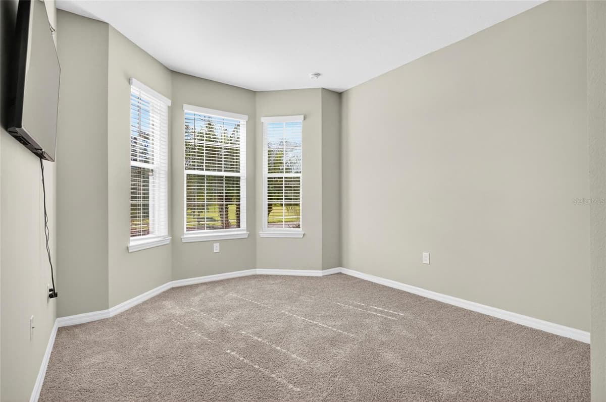 1910 GOBLET COVE STREET — photo 14 of 39