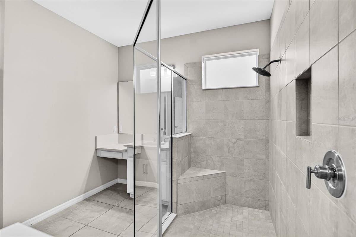 1910 GOBLET COVE STREET — photo 28 of 39