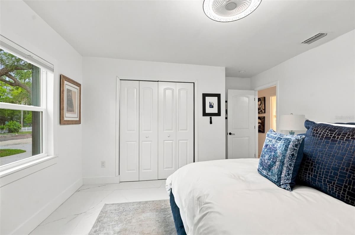 530 LOCKLIE STREET — photo 34 of 56