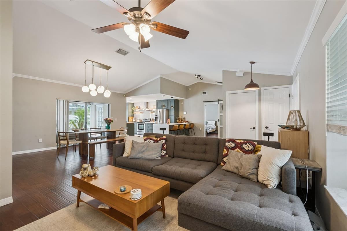 11737 FRUBISHER COURT — photo 9 of 52