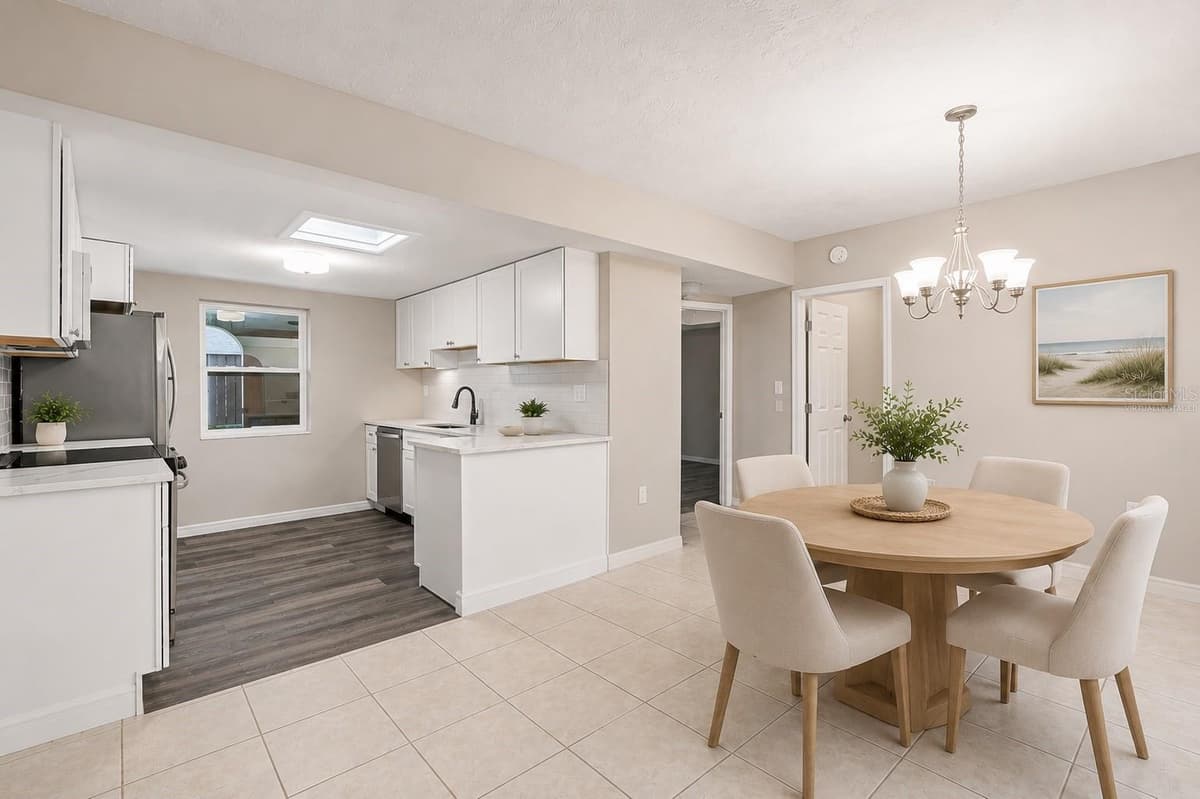 1005 ALSTON LANE — photo 3 of 46
