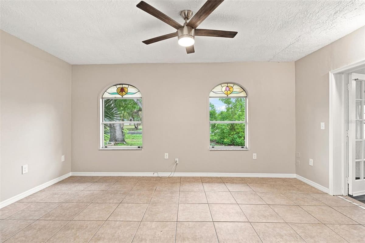 1005 ALSTON LANE — photo 15 of 46