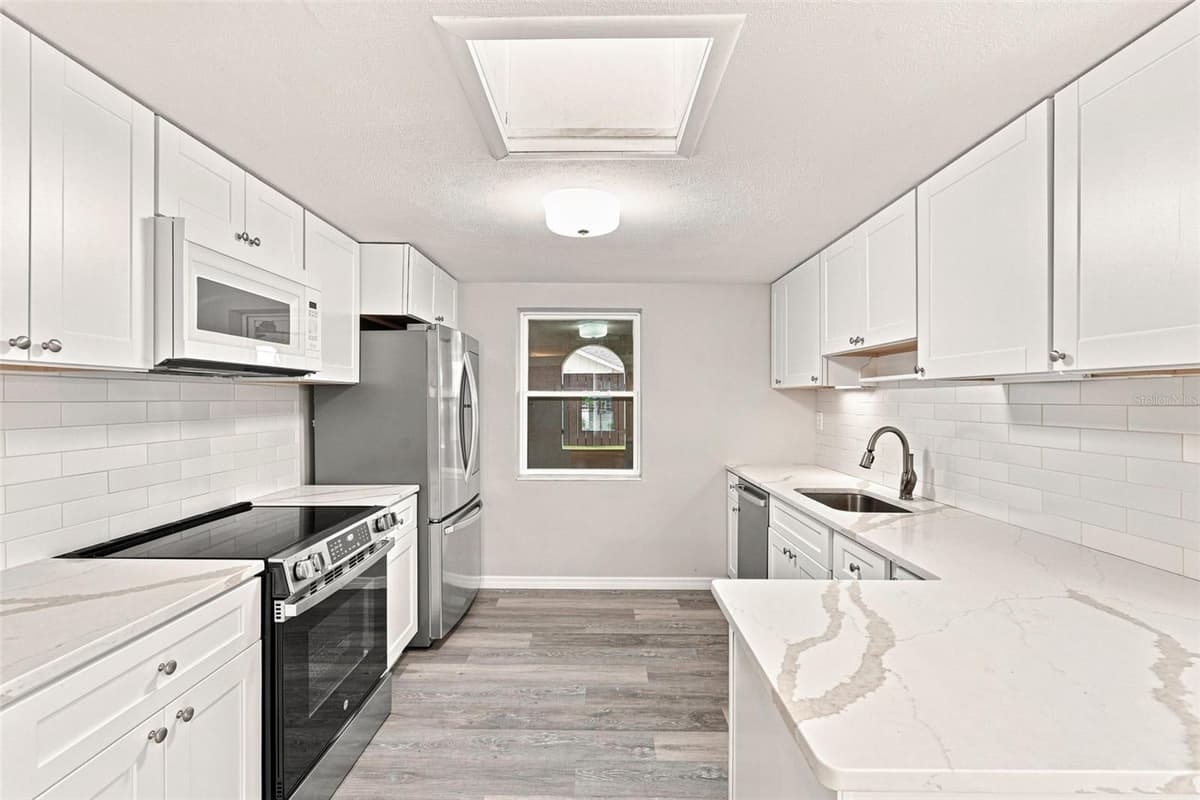1005 ALSTON LANE — photo 17 of 46