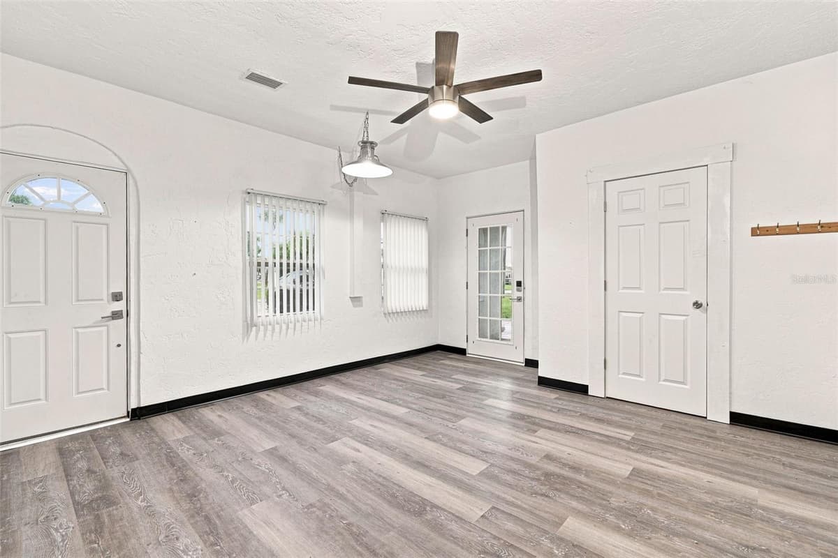 1005 ALSTON LANE — photo 23 of 46