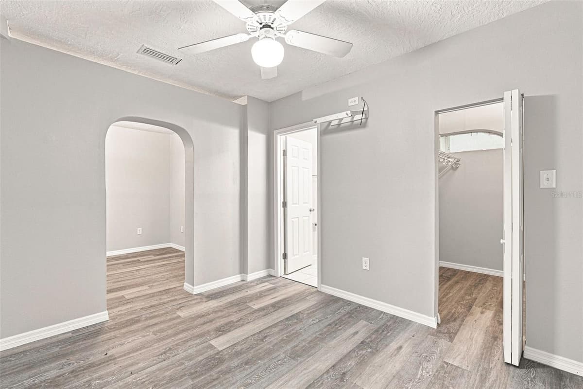 1005 ALSTON LANE — photo 27 of 46