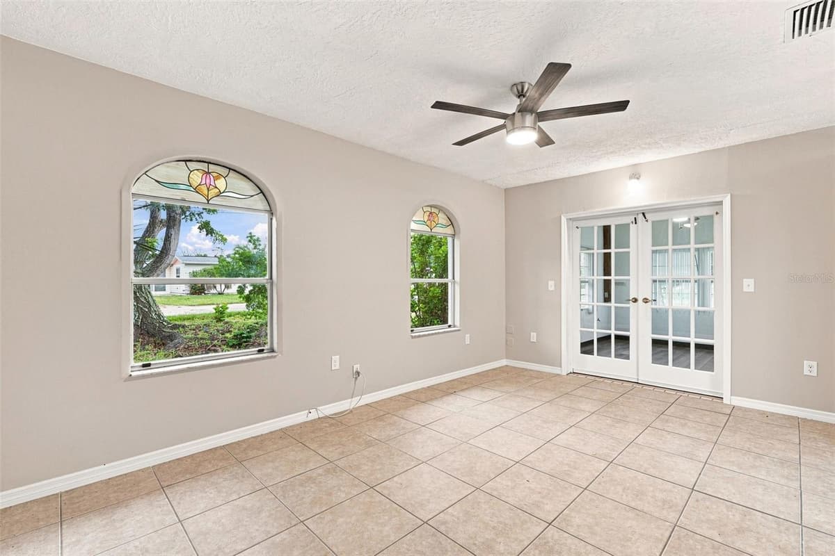 1005 ALSTON LANE — photo 14 of 46